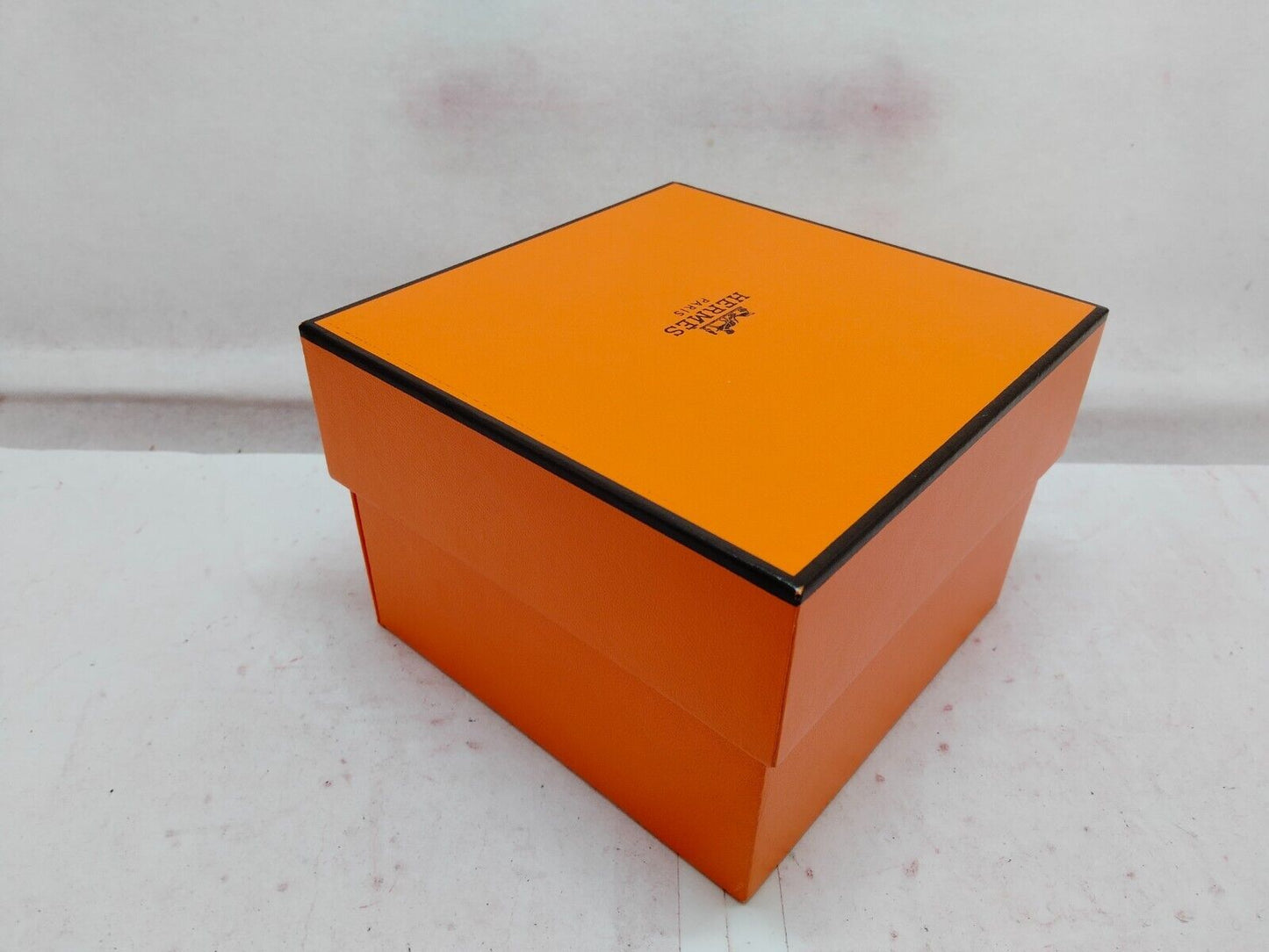 VINTAGE GENUINE HERMES Orange watch box wood leather booklet wood 231105003yS