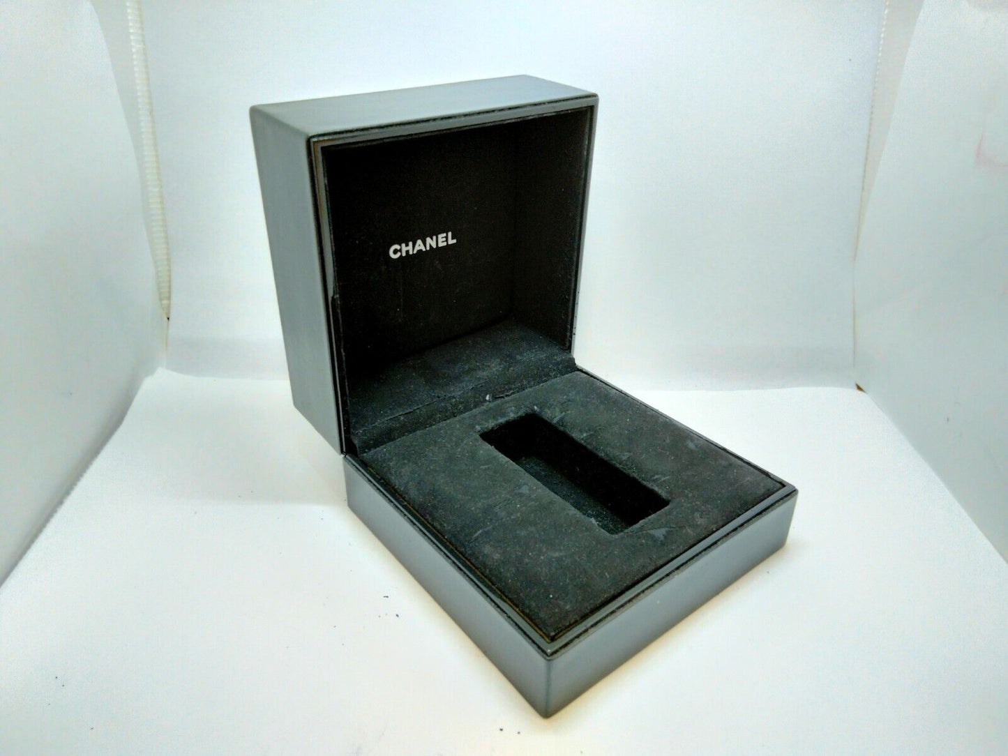 VINTAGE GENUINE CHANEL Black watch box case 0612004y2S