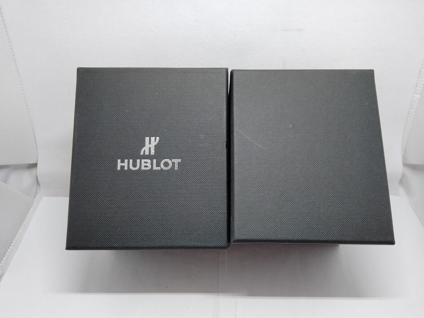 VINTAGE GENUINE HUBLOT watch box case black leather 1026004eS