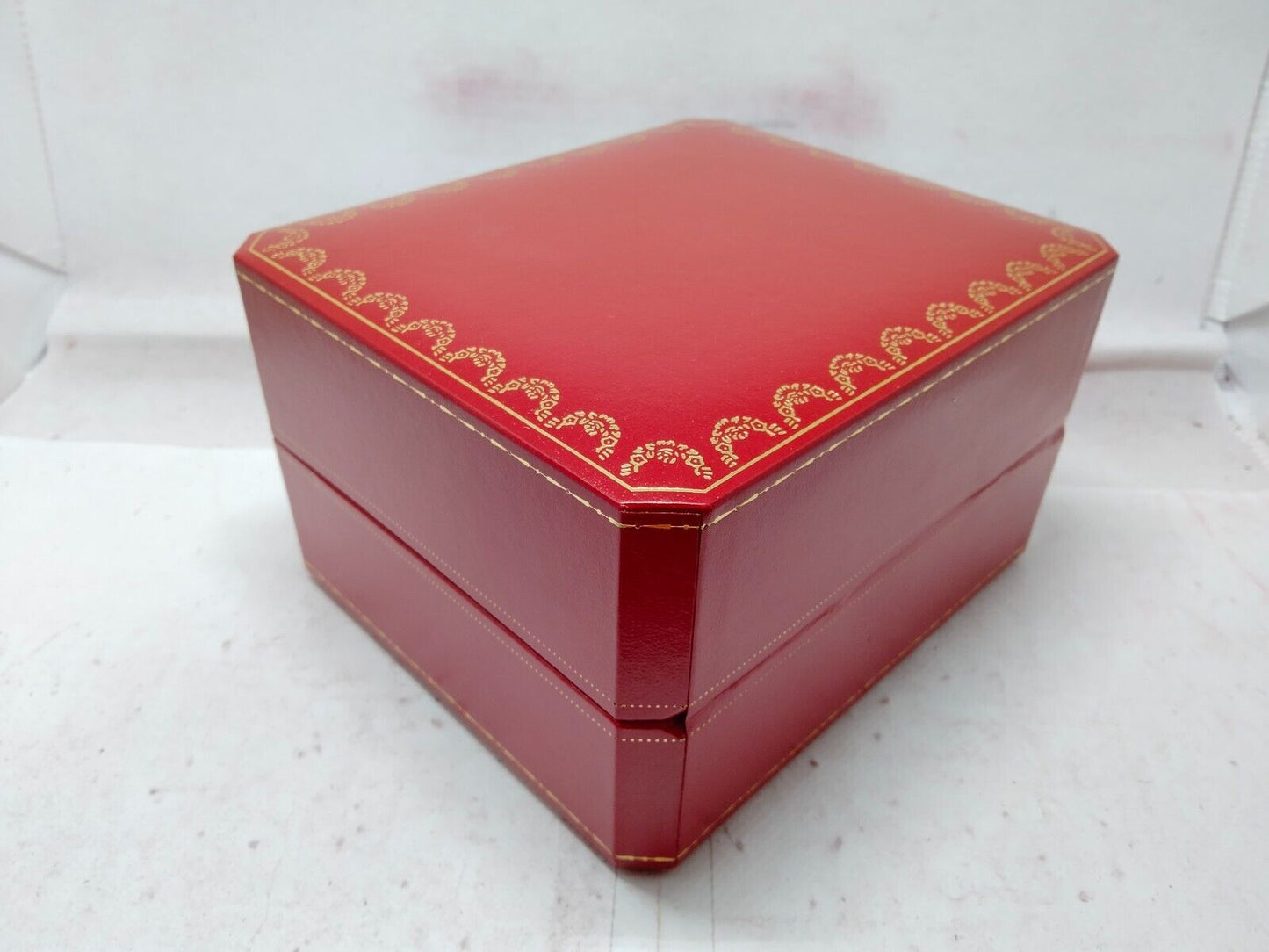 VINTAGE GENUINE CARTIER Red watch box case booklet wood leather 230914010yS