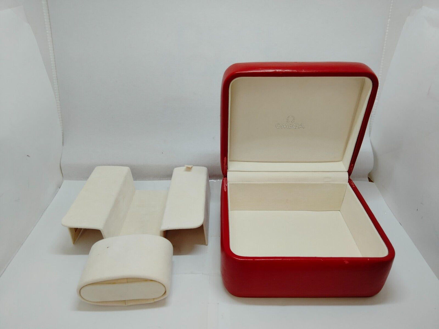 VINATAGE GENUINE OMEGA 3570.50 watch box case red Booklet receipt 0824004y3S