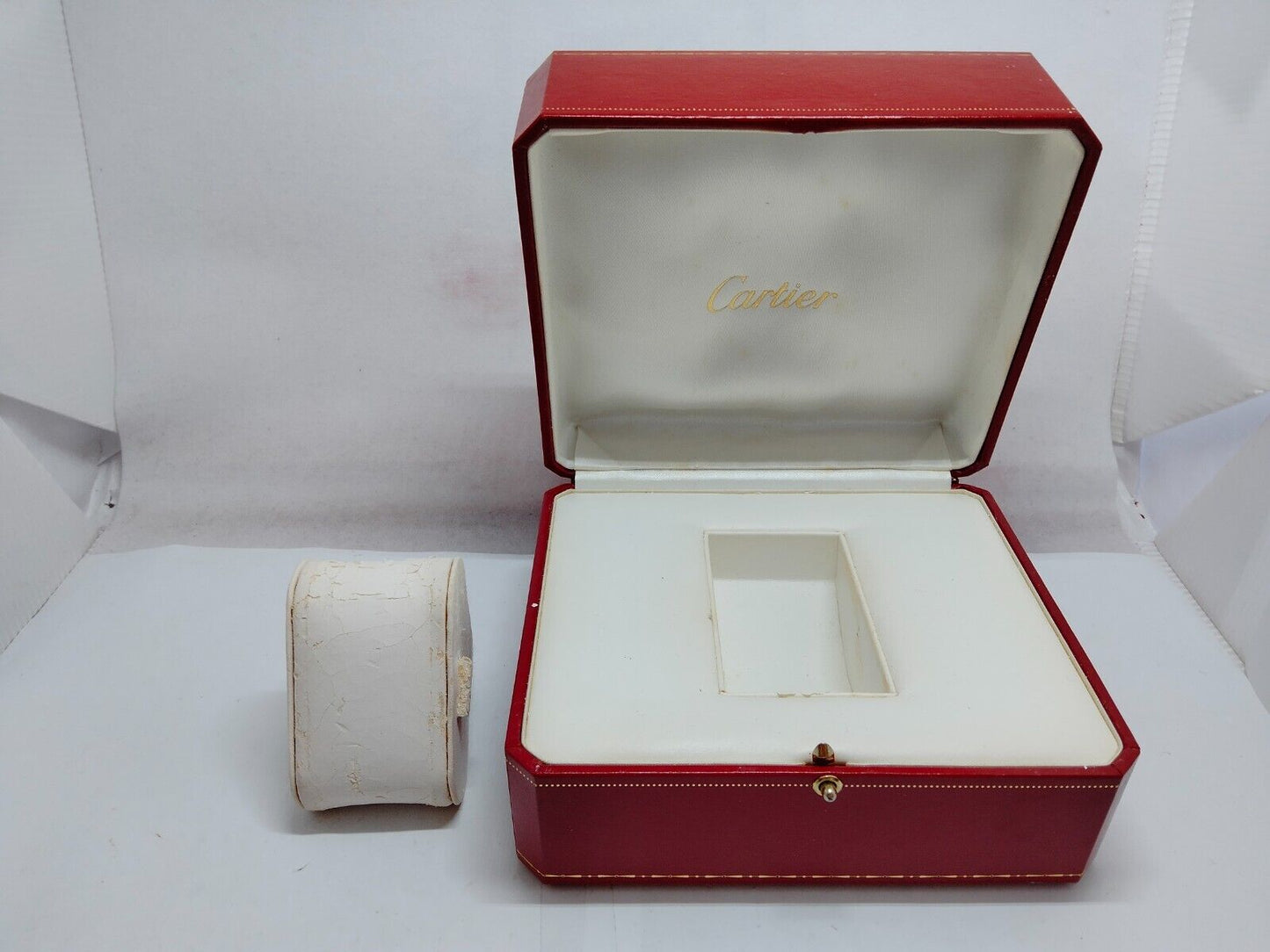 VINTAGE GENUINE CARTIER Red watch box case leather white wood 230531003yS