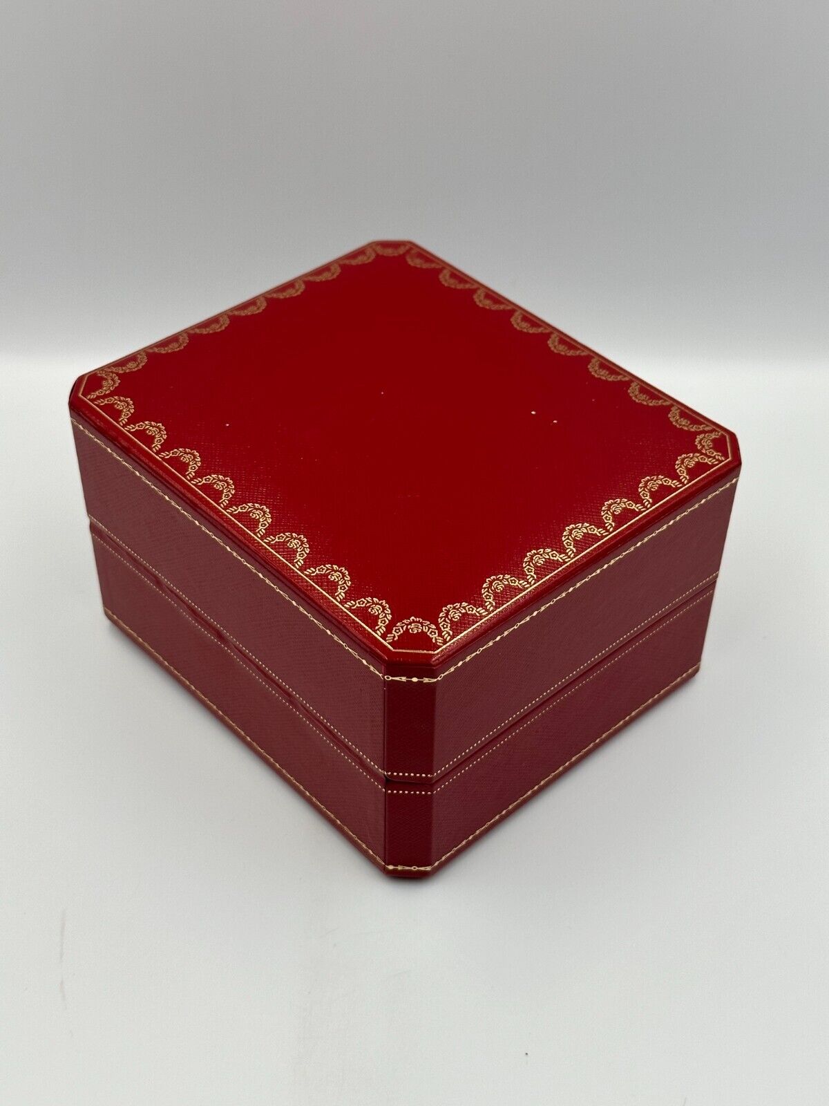 VINTAGE GENUINE CARTIER Red watch box case wood Booklet COWA 0043 240219001yA