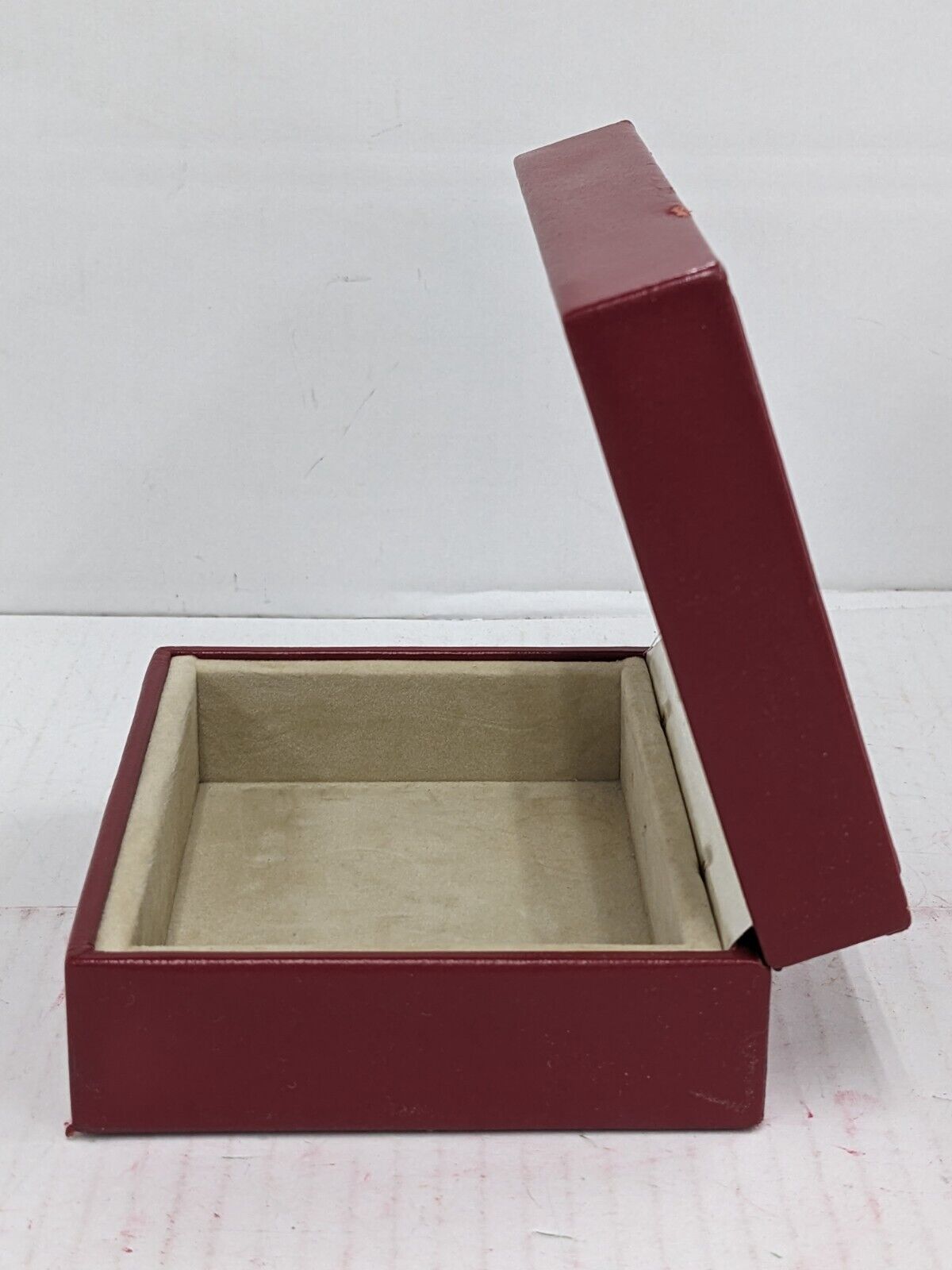 VINTAGE GENUINE ROLEX Red watch box case no inner cushion 14.00.02 231017007yS