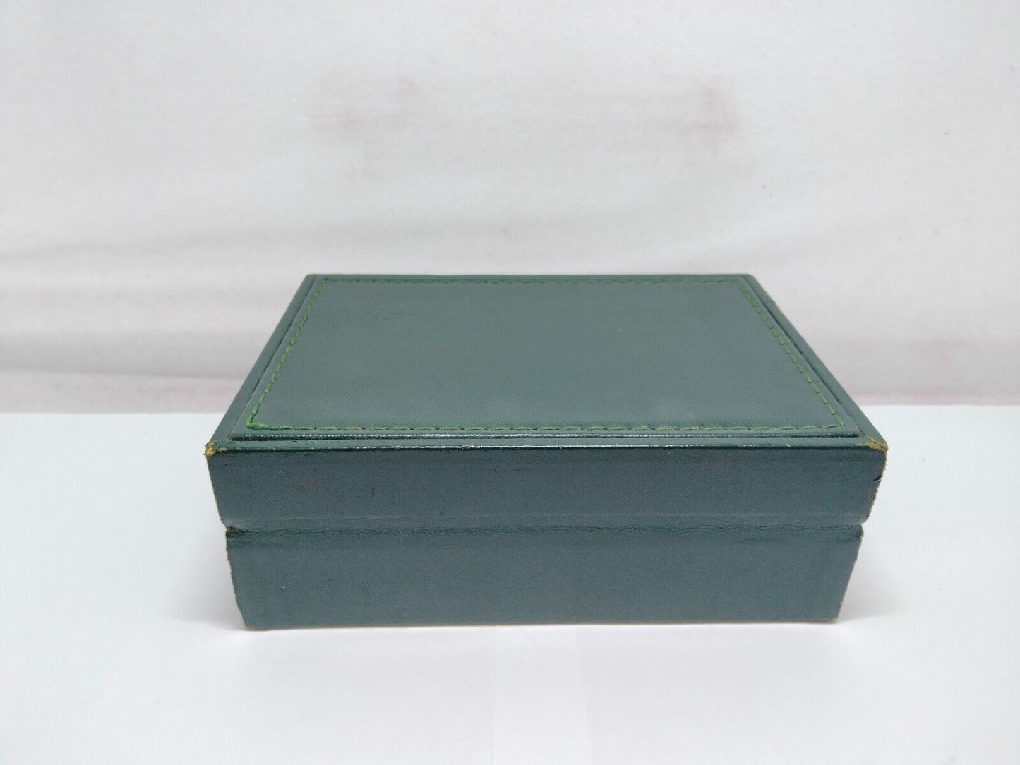 VINTAGE GENUINE ROLEX green watch box case 68.00.2 no inner cushion 1023003y1S