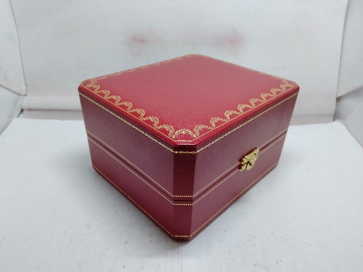 VINTAGE GENUINE CARTIER watch box case red wood leather DVD white 231113020mS