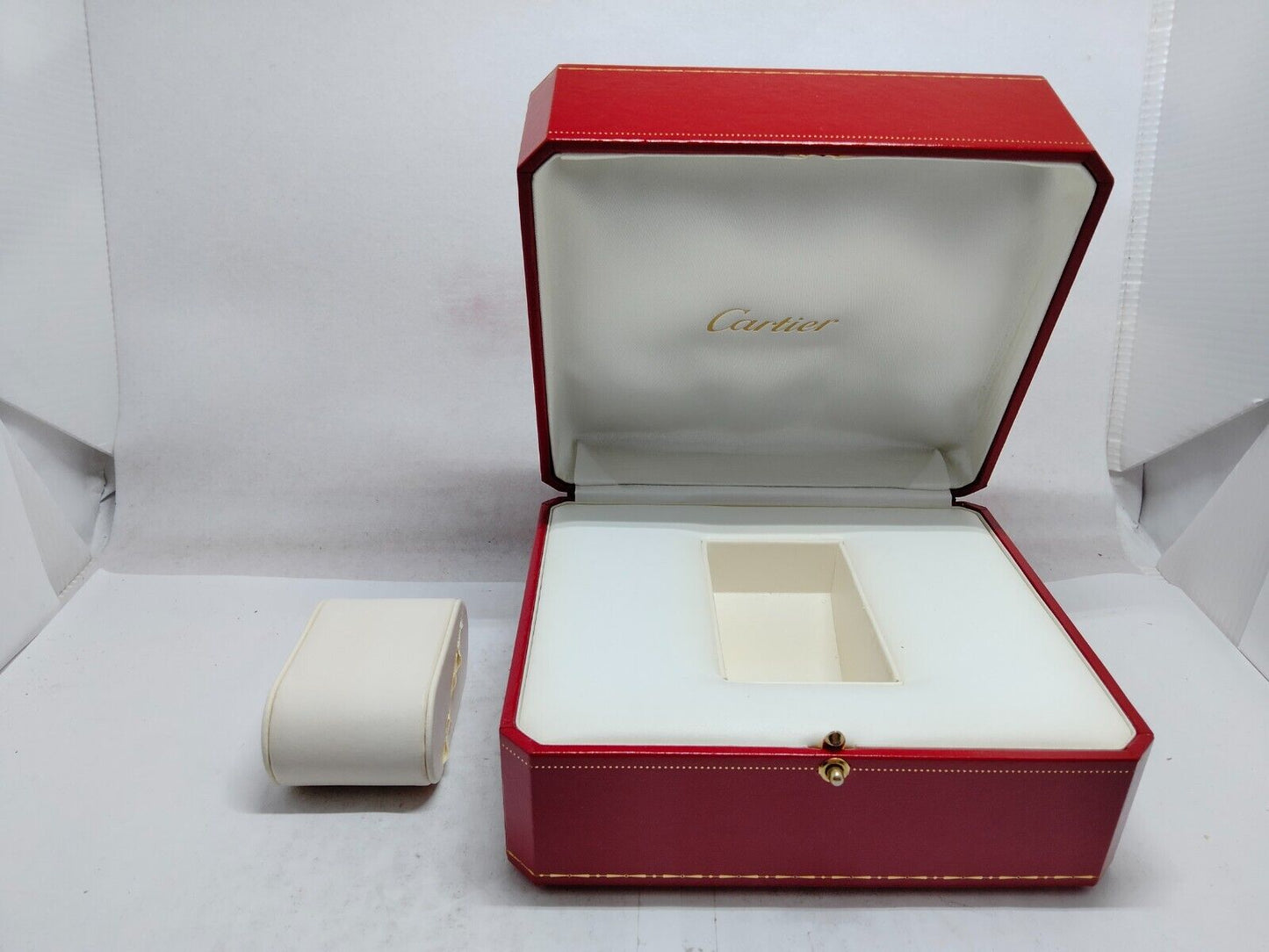 VINTAGE GENUINE CARTIER Red watch box case  leather booklet card 230530003yS