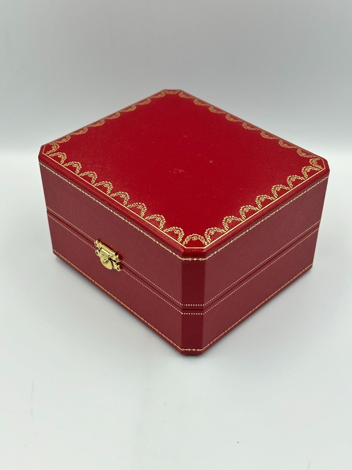 VINTAGE GENUINE CARTIER Red watch box case wood leather Booklet 240220009yA