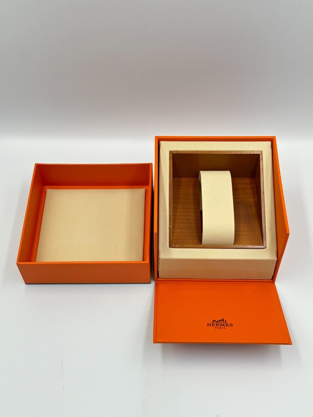 VINTAGE GENUINE HERMES Orange watch box case wood leather booklet 240221007y2A