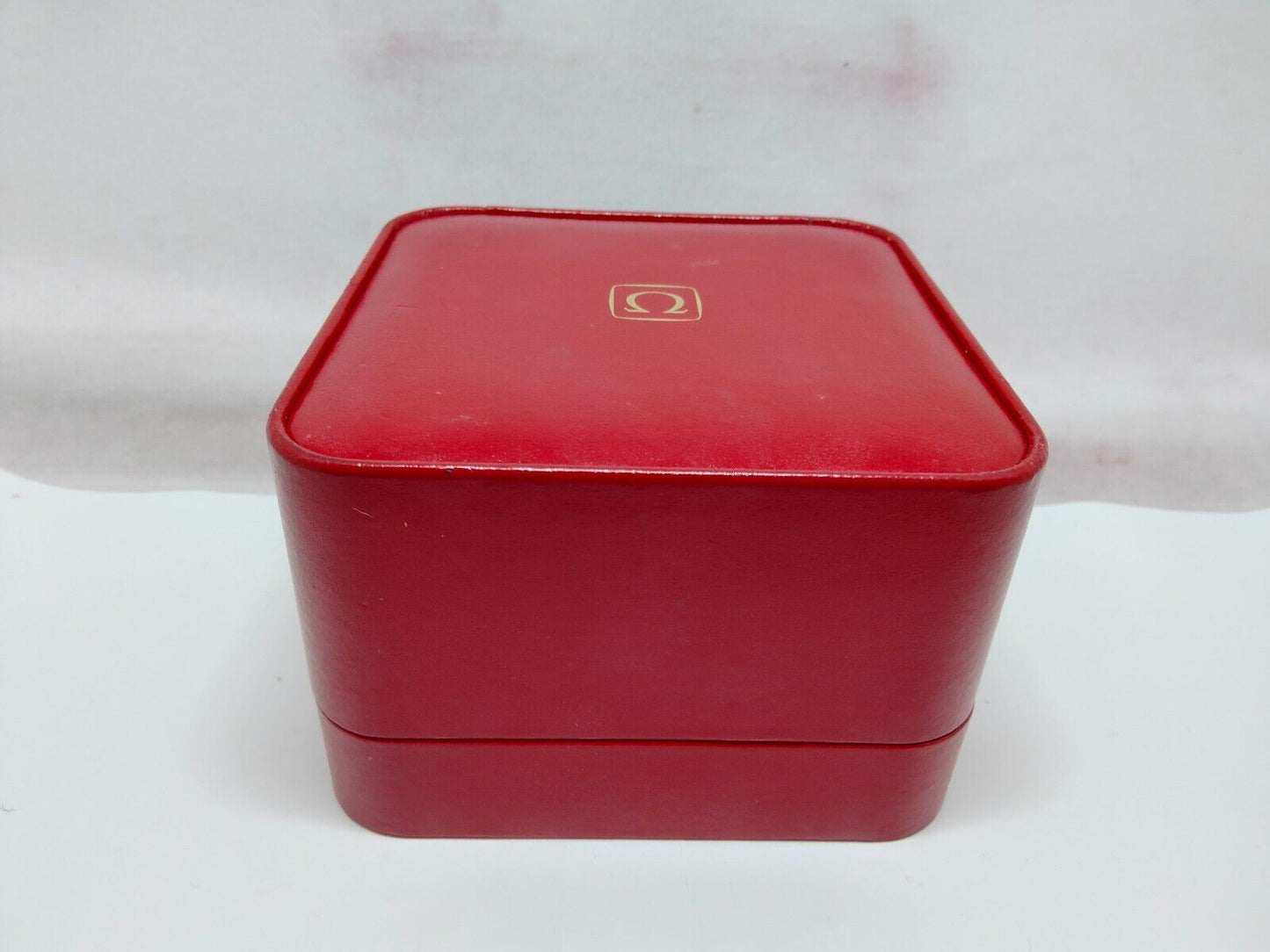 VINTAGE GENUINE OMEGA Seamaster Speedmaster watch box case red wood 230622001y3S