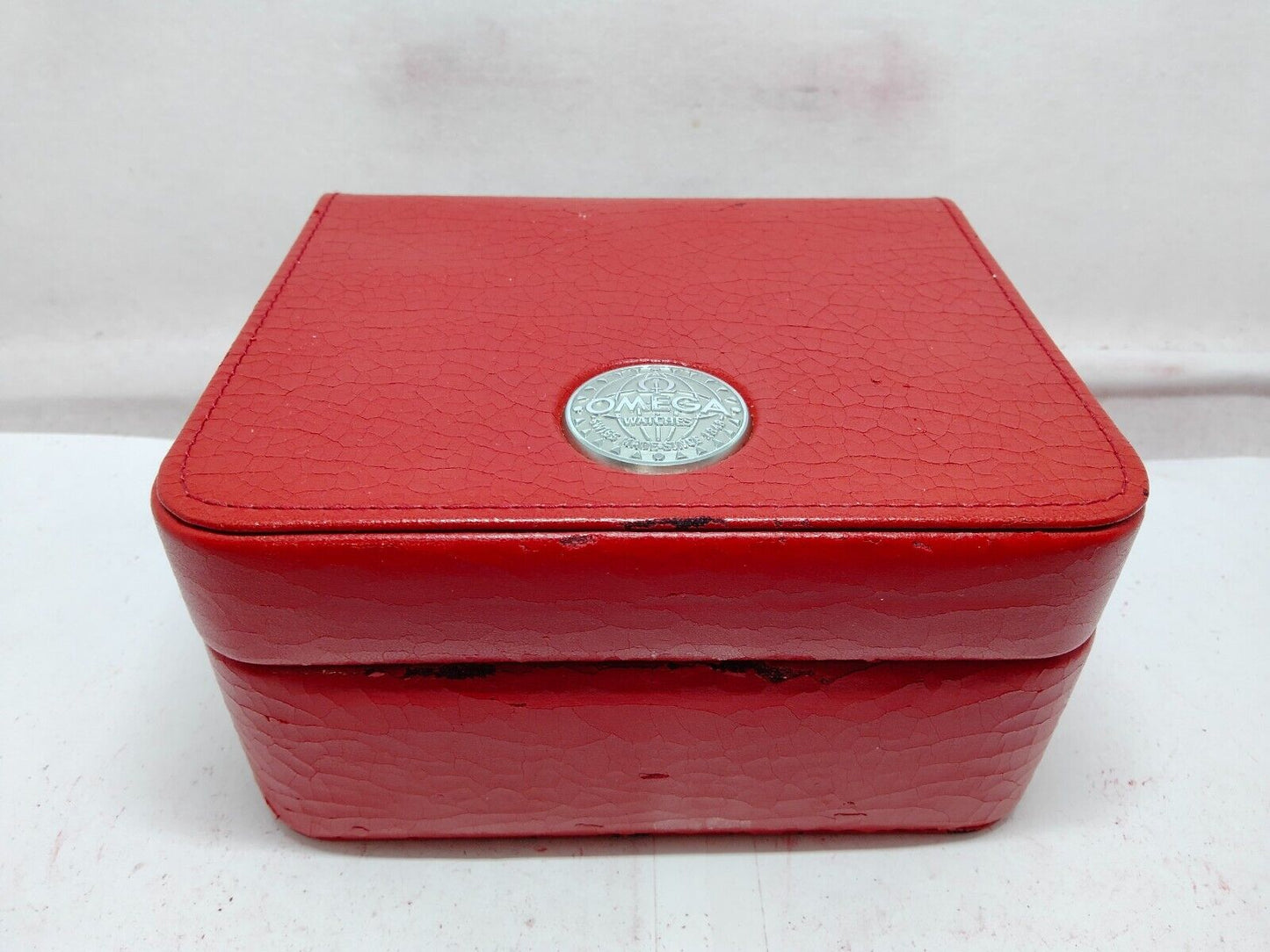 VINTAGE GENUINE OMEGA Speedmaster Seamaster  watch box case red wood 230830006yS