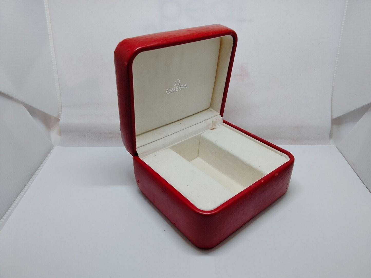 VINTAGE GENUINE OMEGA Seamaster Speedmaster watch box case no inner 1016008yS