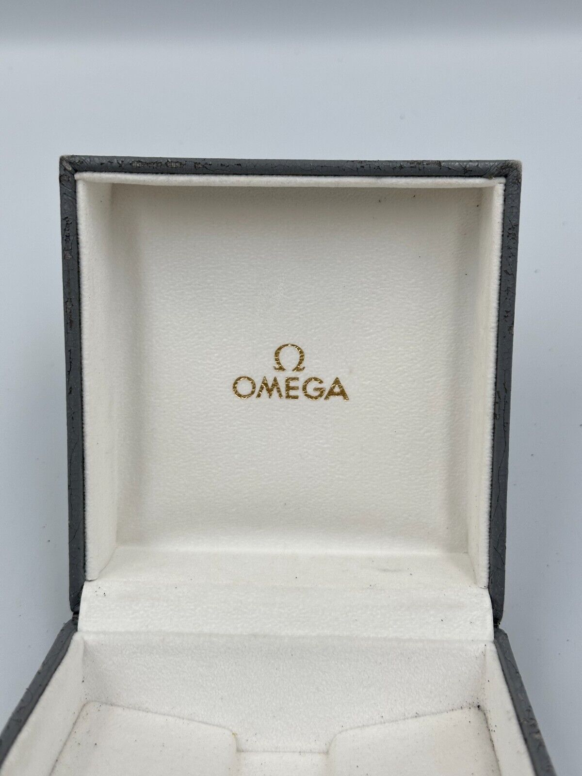 VINTAGE GENUINE Omega gray Speedmaster Seamaster watch box case wood 240224002yA