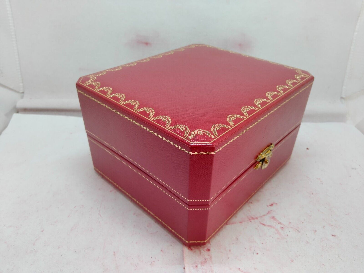 VINTAGE GENUINE CARTIER Red watch box case booklet DVD link white 231013003y1S