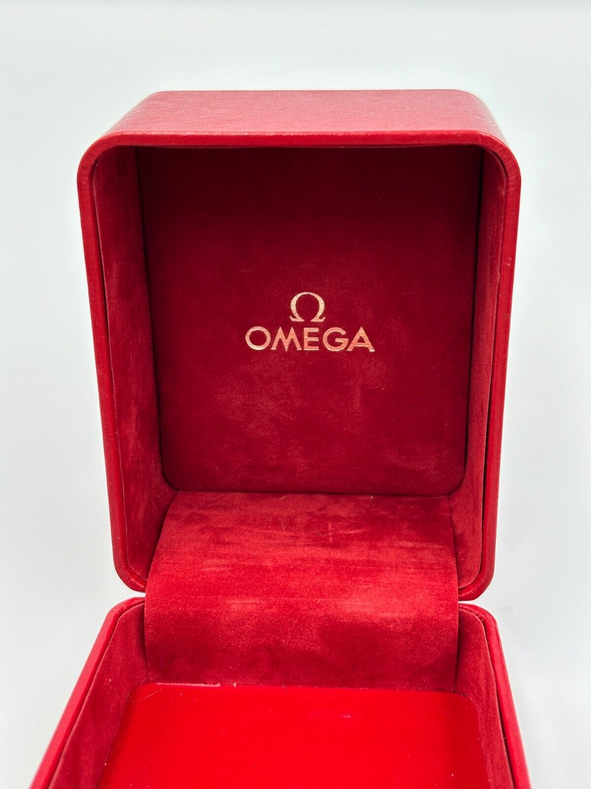 GENUINE OMEGA Speedmaster Seamaster Red watch box case Booklet wood 240205002y1A