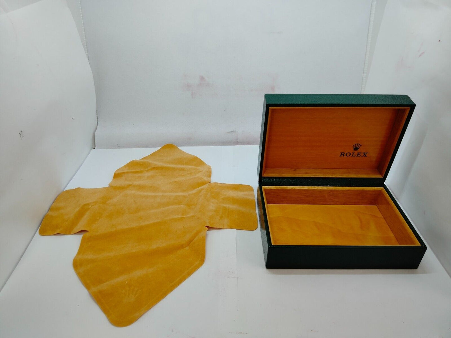 VINTAGE GENUINE ROLEX Green watch box case 68.00.55 no inner cushion 0905001y7S