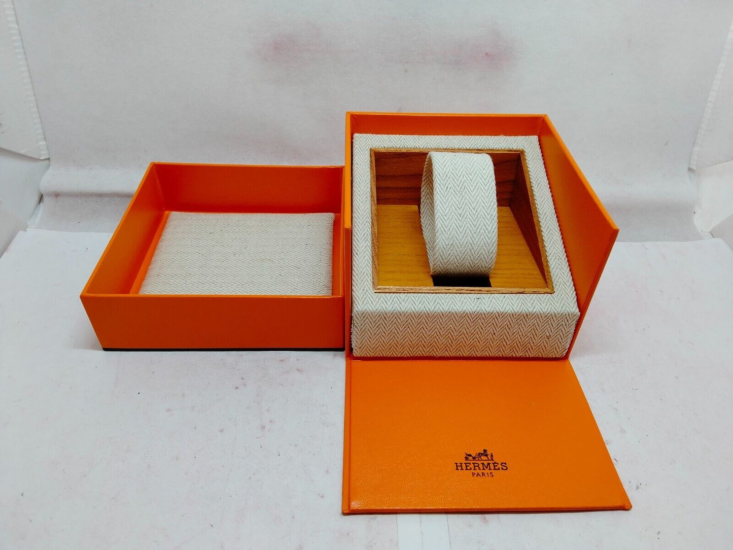 VINTAGE GENUINE HERMES Orange watch box wood leather booklet wood 231105003yS