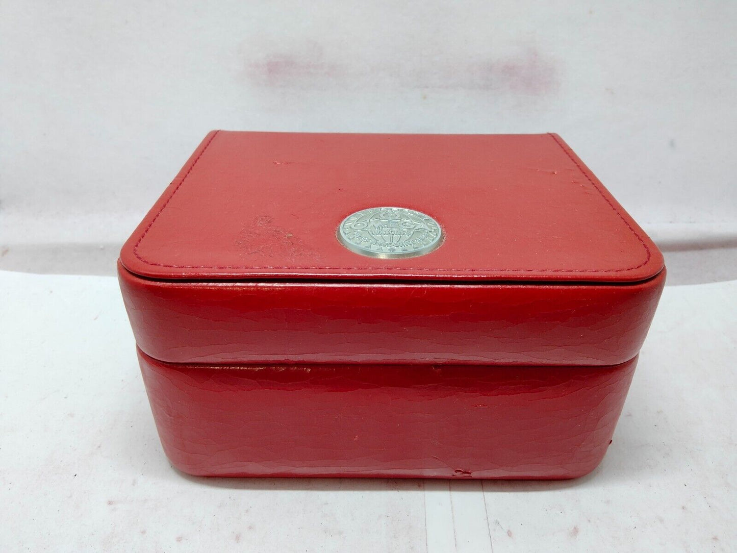 GENUINE OMEGA Speedmaster Seamaster watch box case red leather tag 230925013yS