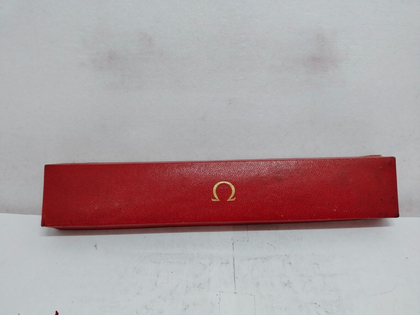 VINTAGE GENUINE OMEGA Red watch box case  wood leather 0428001e9S