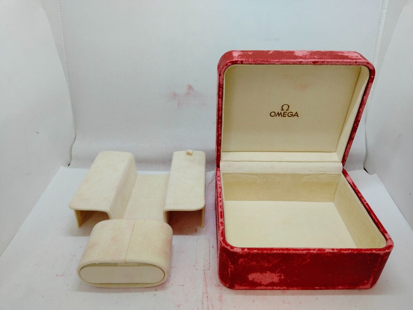 VINTAGE GENUINE OMEGA Speedmaster Seamaster watch box case red wood 0912010yS