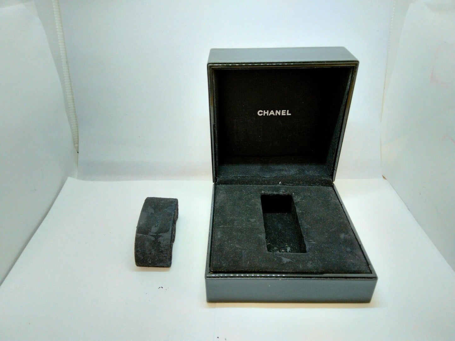 VINTAGE GENUINE CHANEL Black watch box case 0612004y2S