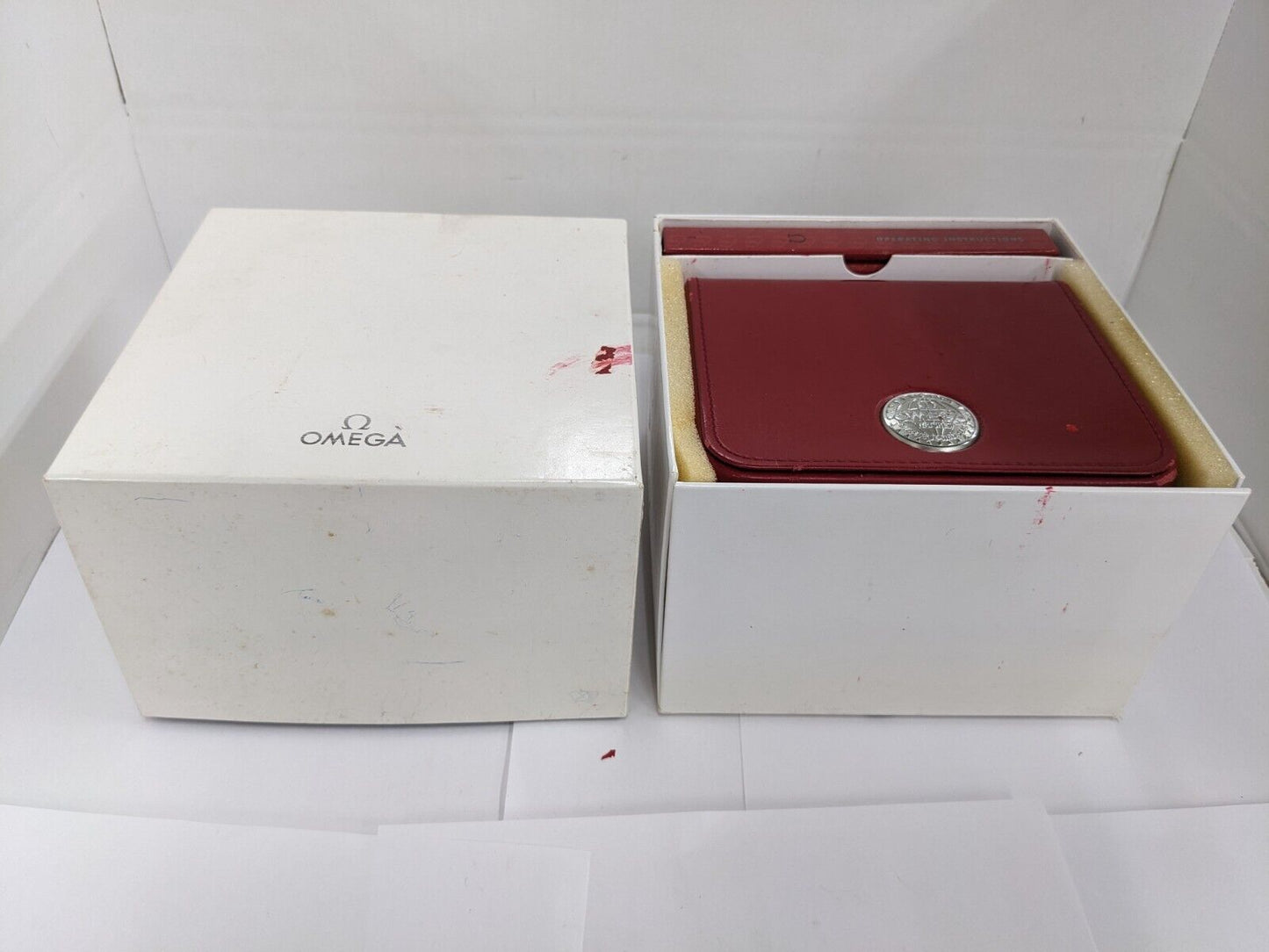 GENUINE OMEGA Speedmaster Seamaster watch box case Red Booklet wood 231003012y4S