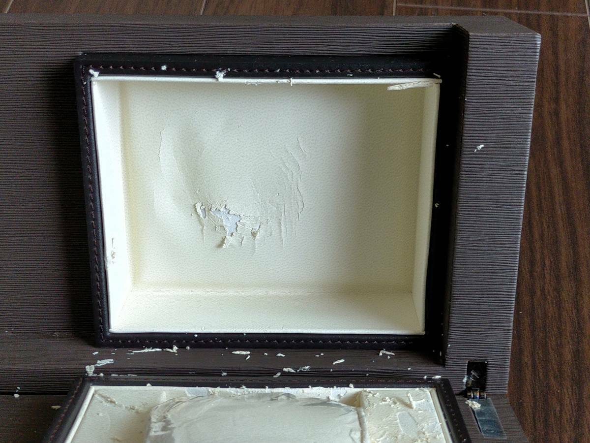 VINTAGE GENUINE ZENITH watch box case leather 0516002y