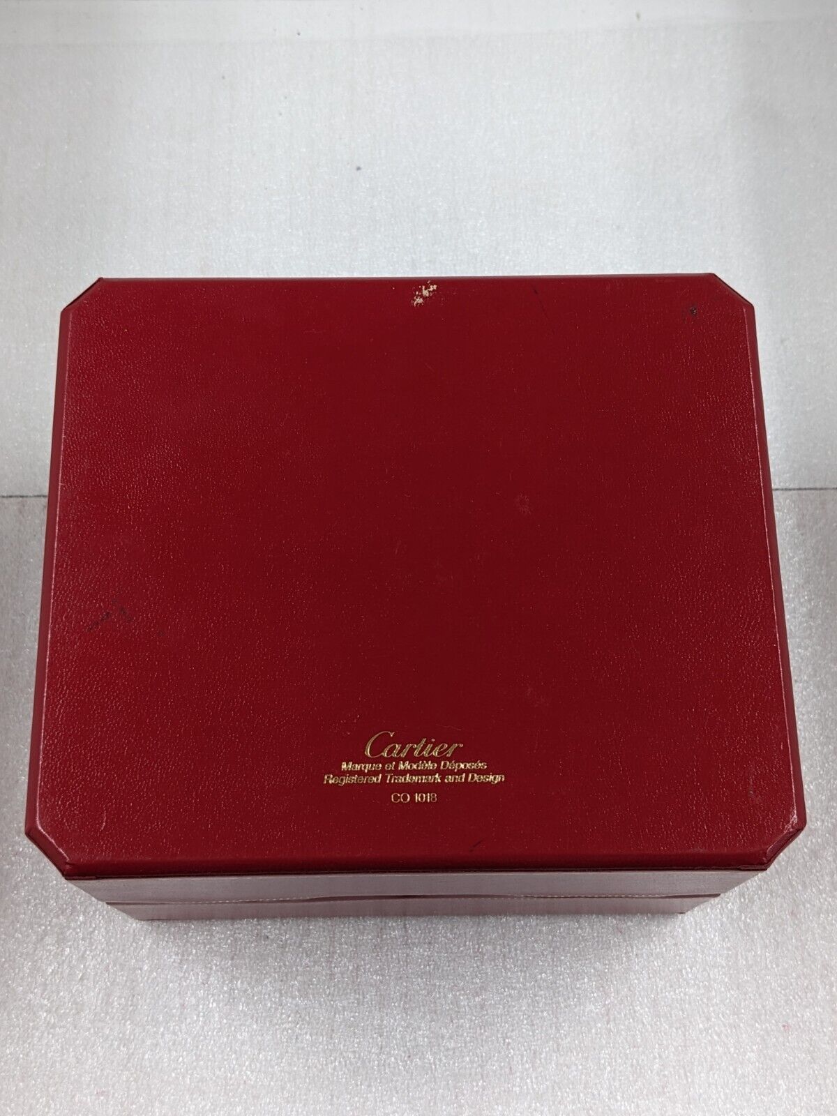 VINTAGE GENUINE CARTIER Watch box case white red CO 1018 wood 230921007y3S