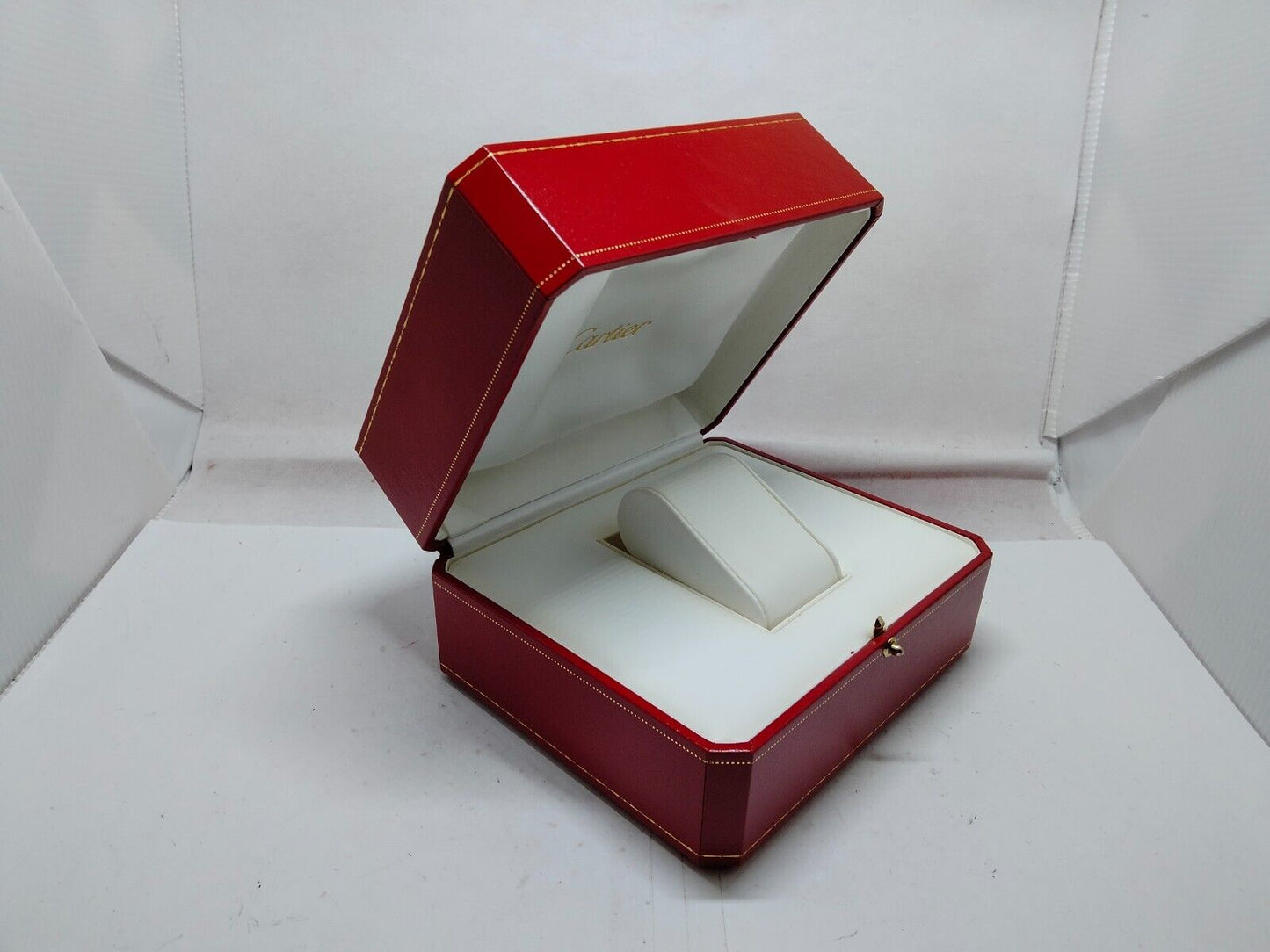 VINTAGE GENUINE Cartier Red COWA 1018 watch box case wood leather 230901004yS