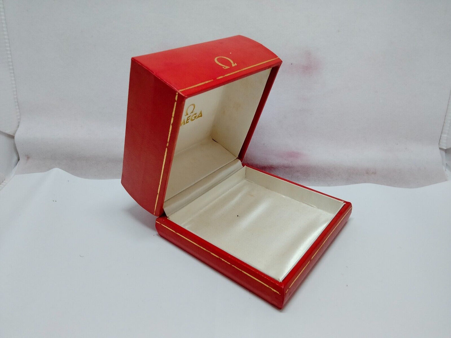 VINTAGE GENUINE OMEGA Seamaster Speedmaster watch box case red wood 230622001y2S