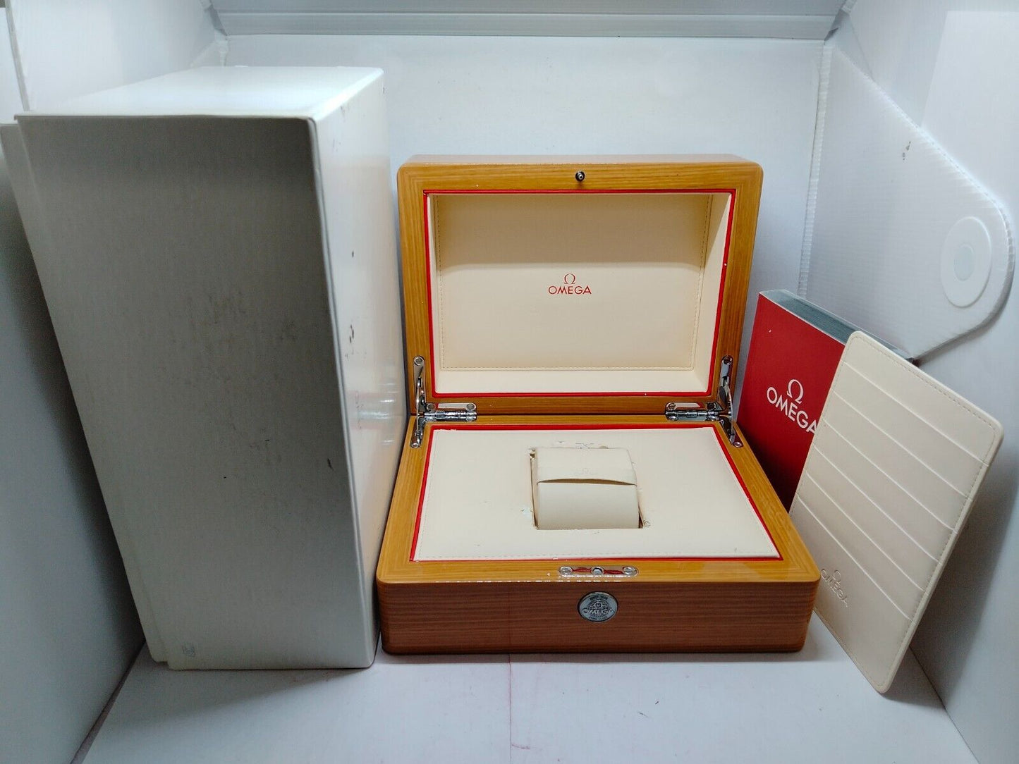 VINTAGE GENUINE OMEGA Speedmaster Seamaster watch box case wood 1031006yS