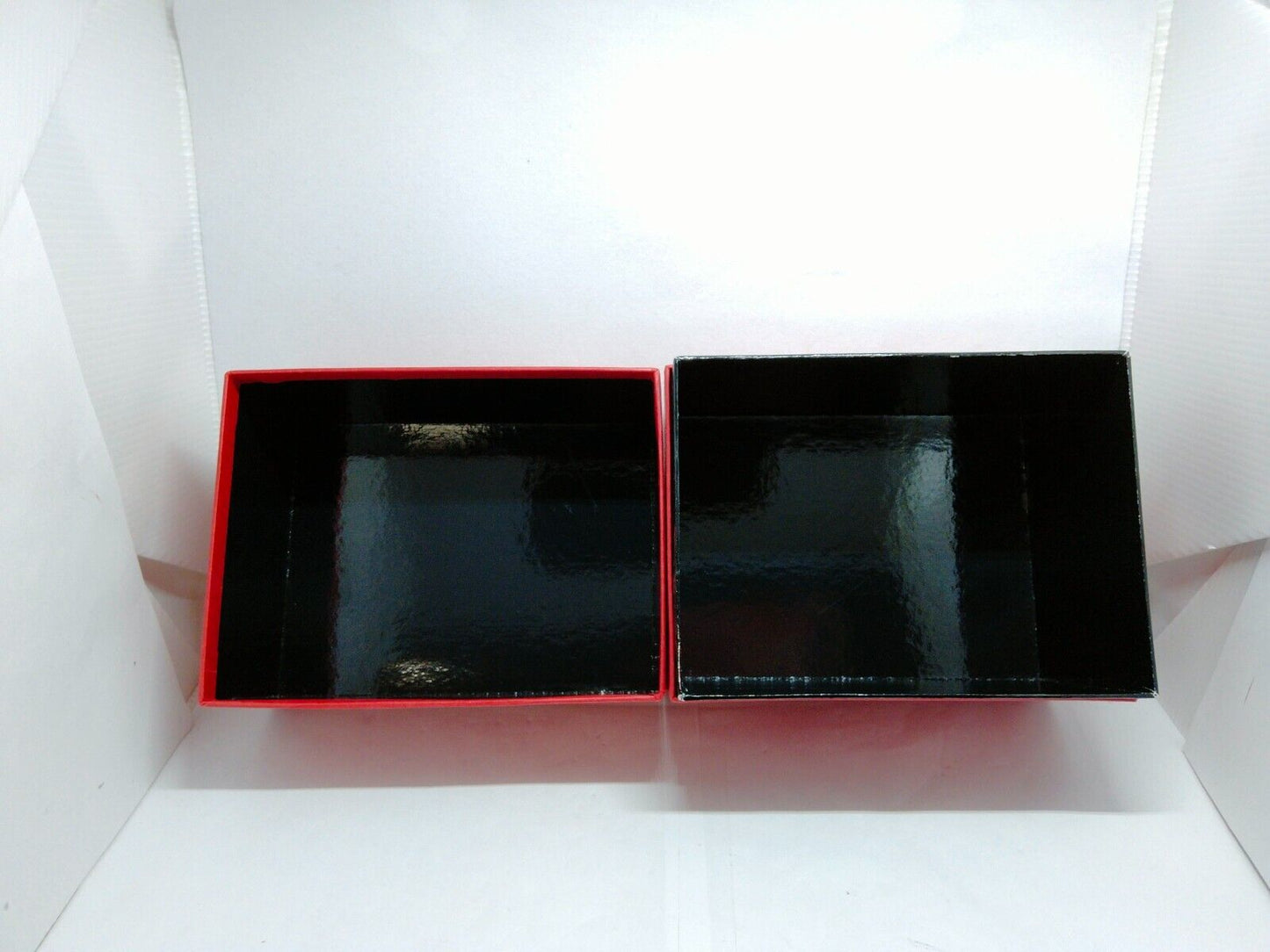 VINTAGE GENUINE OMEGA watch box case red black leather 0418004yS