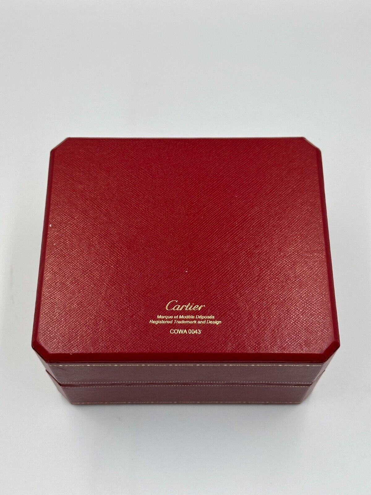 VINTAGE GENUINE CARTIER Red watch box case wood Booklet COWA 0043 240219001yA