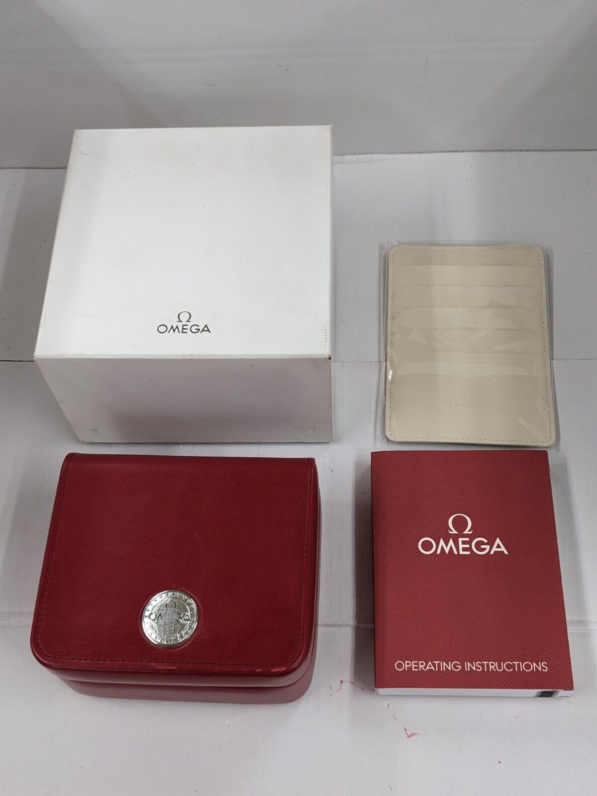 VINTAGE GENUINE OMEGA Speedmaster  watch box booklet red wood 230922005yS