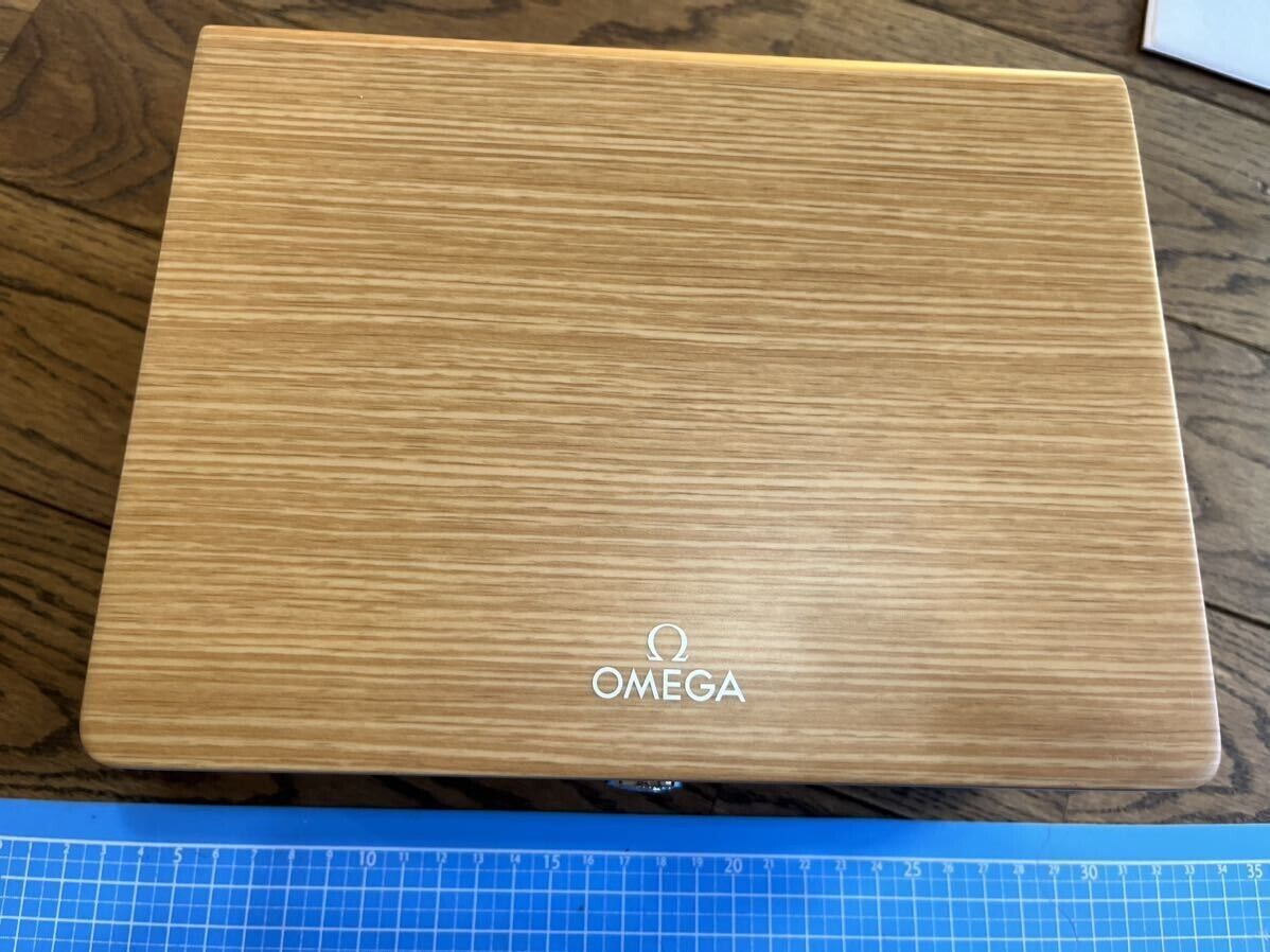 GENUINE OMEGA Speedmaster Seamaster watch box case wood Booklet card 231120007yS