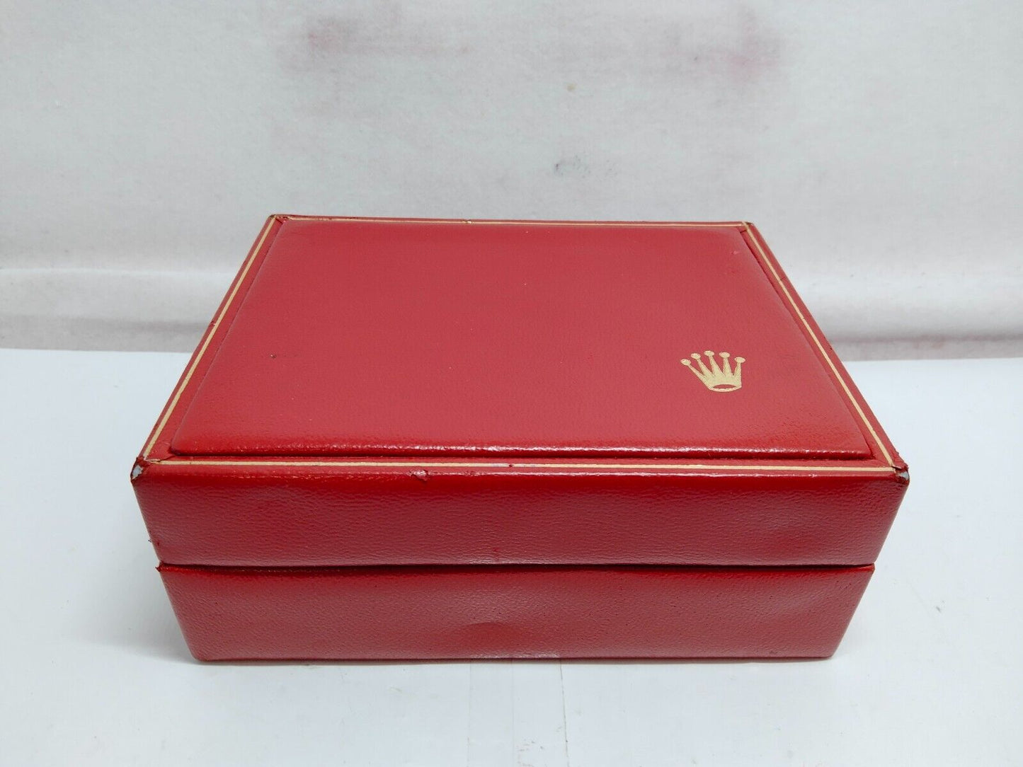 VINTAGE GENUINE ROLEX Caja de reloj roja 14.00.02 sin cojín interior...