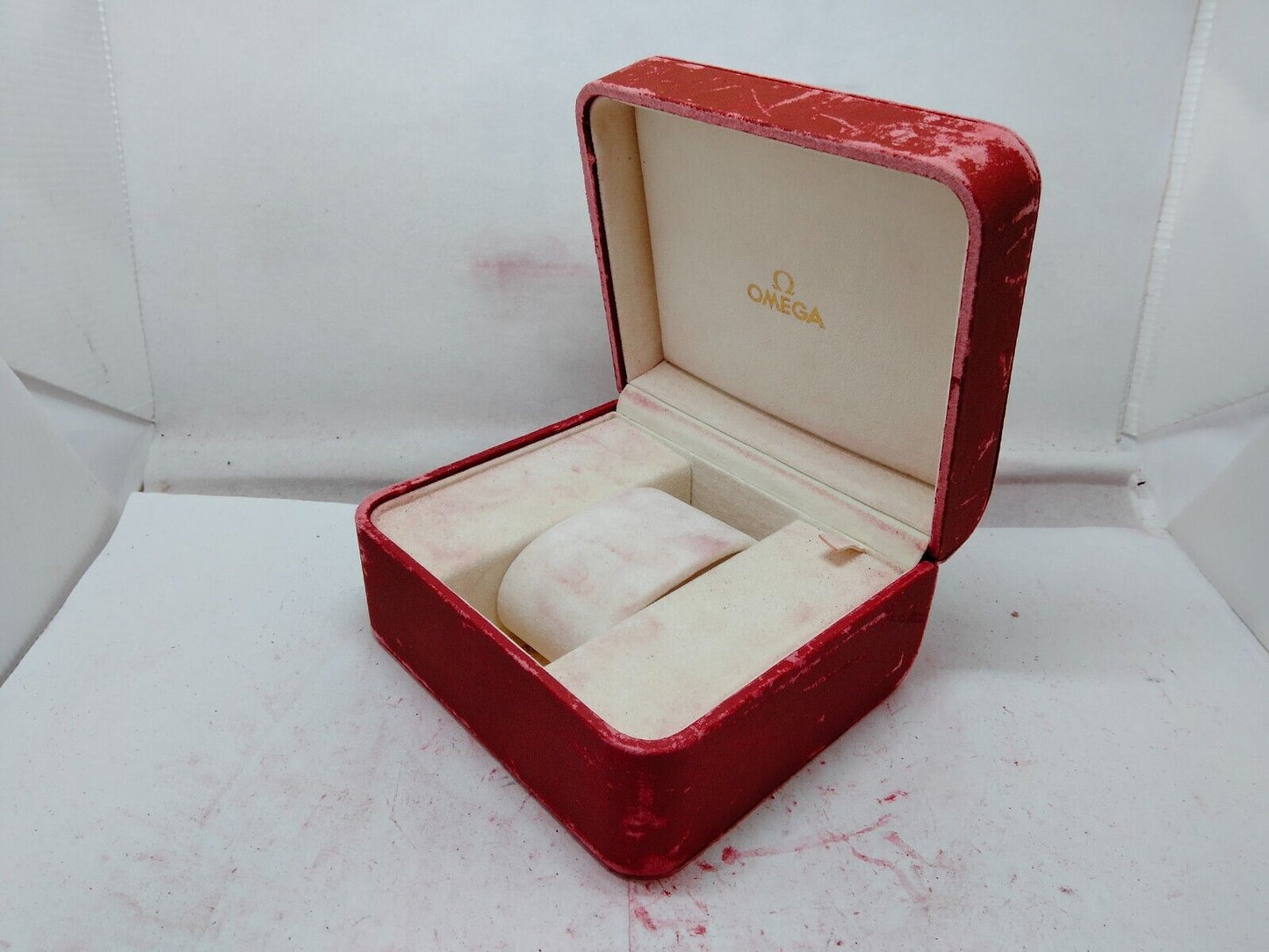 VINTAGE GENUINE OMEGA Seamaster Speedmaster watch box case Red tag 230922009yS