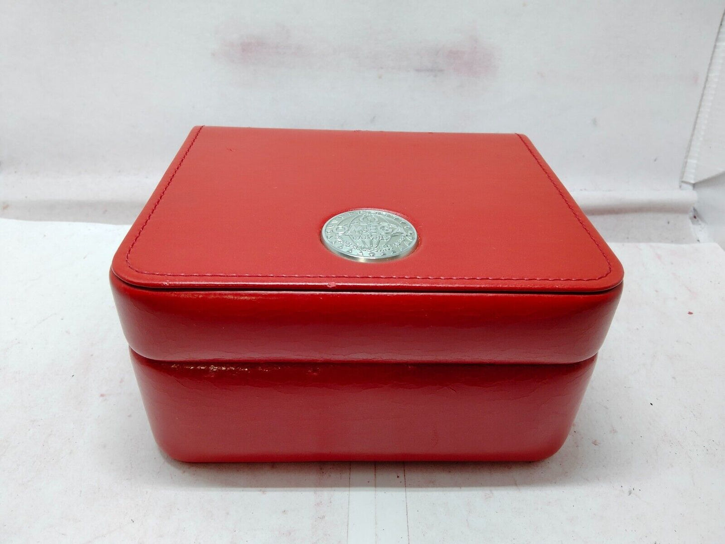 VINTAGE GENUINE OMEGA Speedmaster Seamaster Watch Box Case red wood 230925012yS