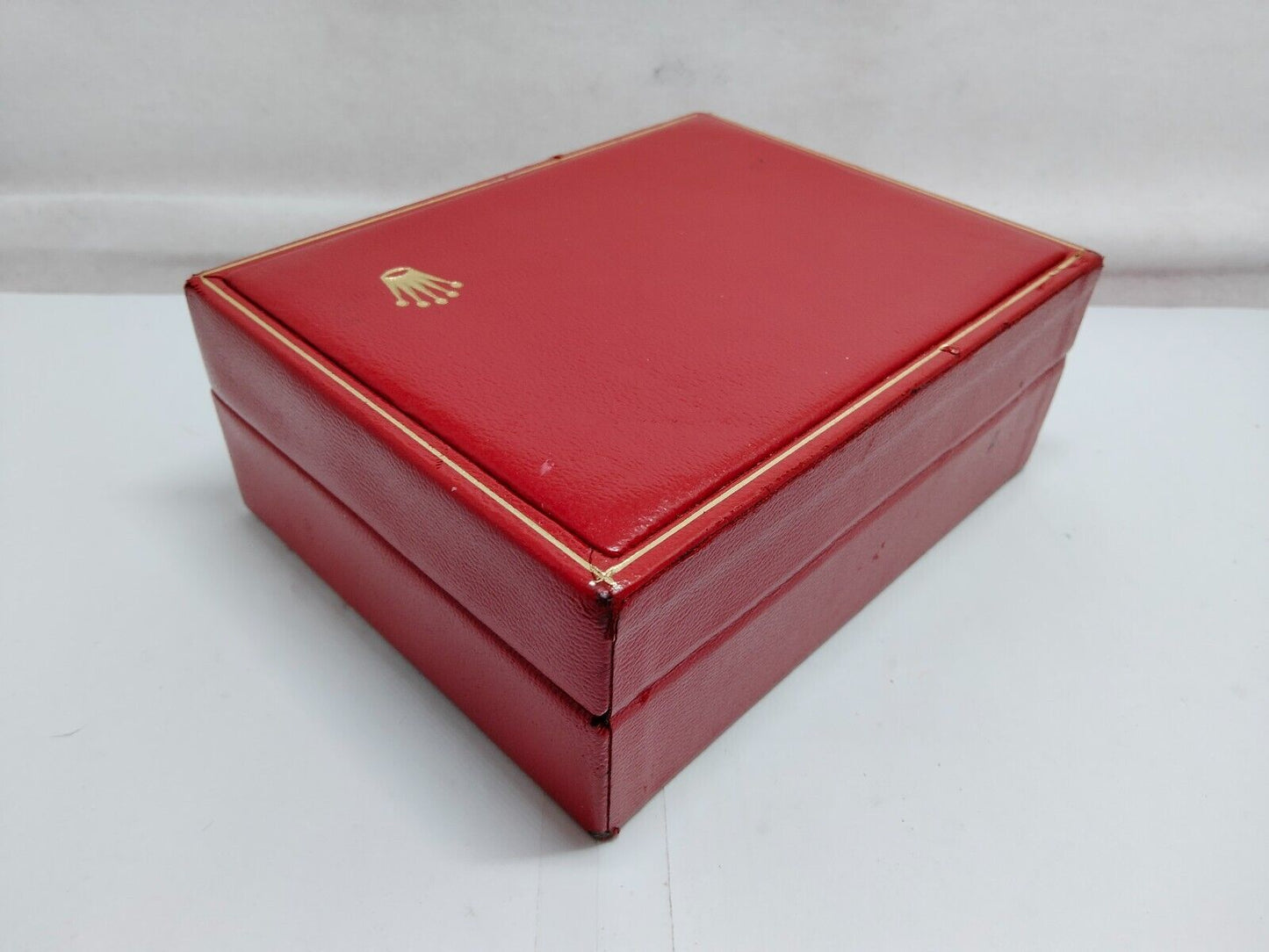 VINTAGE GENUINE ROLEX Caja de reloj roja 14.00.02 sin cojín interior...