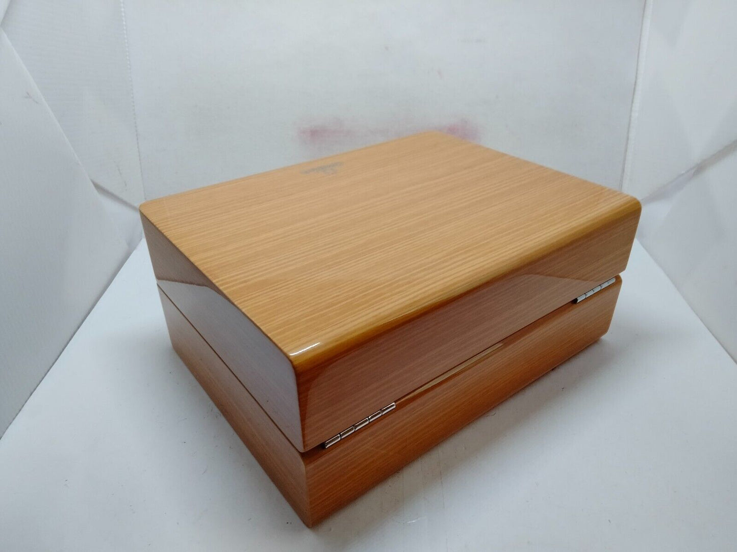 VINTAGE GENUINE OMEGA Speedmaster Seamaster watch box case wood pin 230904009yS