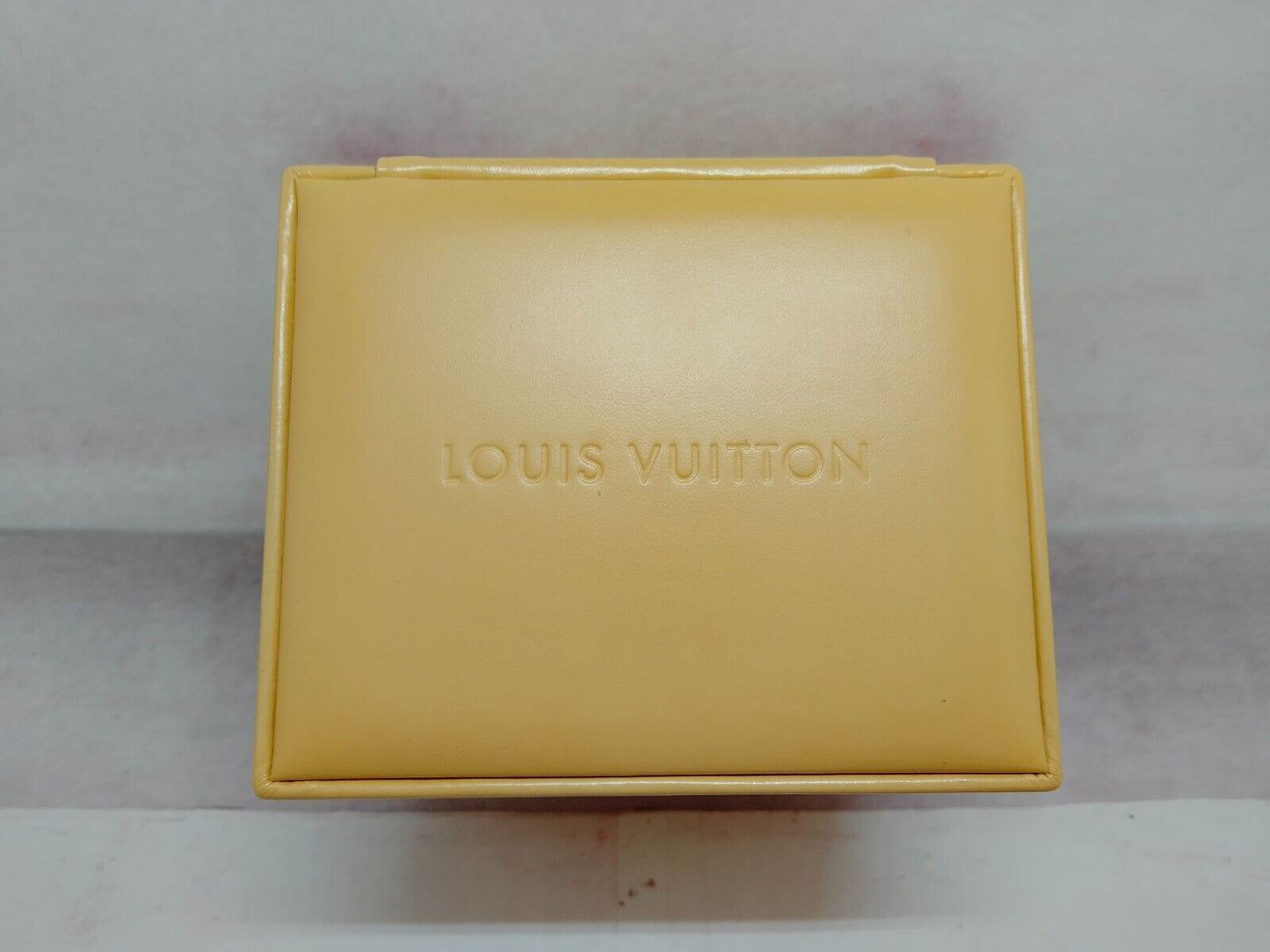 VINTAGE GENUINE LOUIS VUITTON Yellow watch box case wood leather 231101001y4S